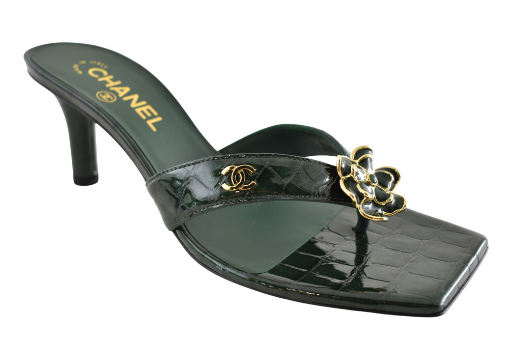 Chanel 26A Green Crocodile Croc CC Flower Backless Mule Heel Thong Sandal 40